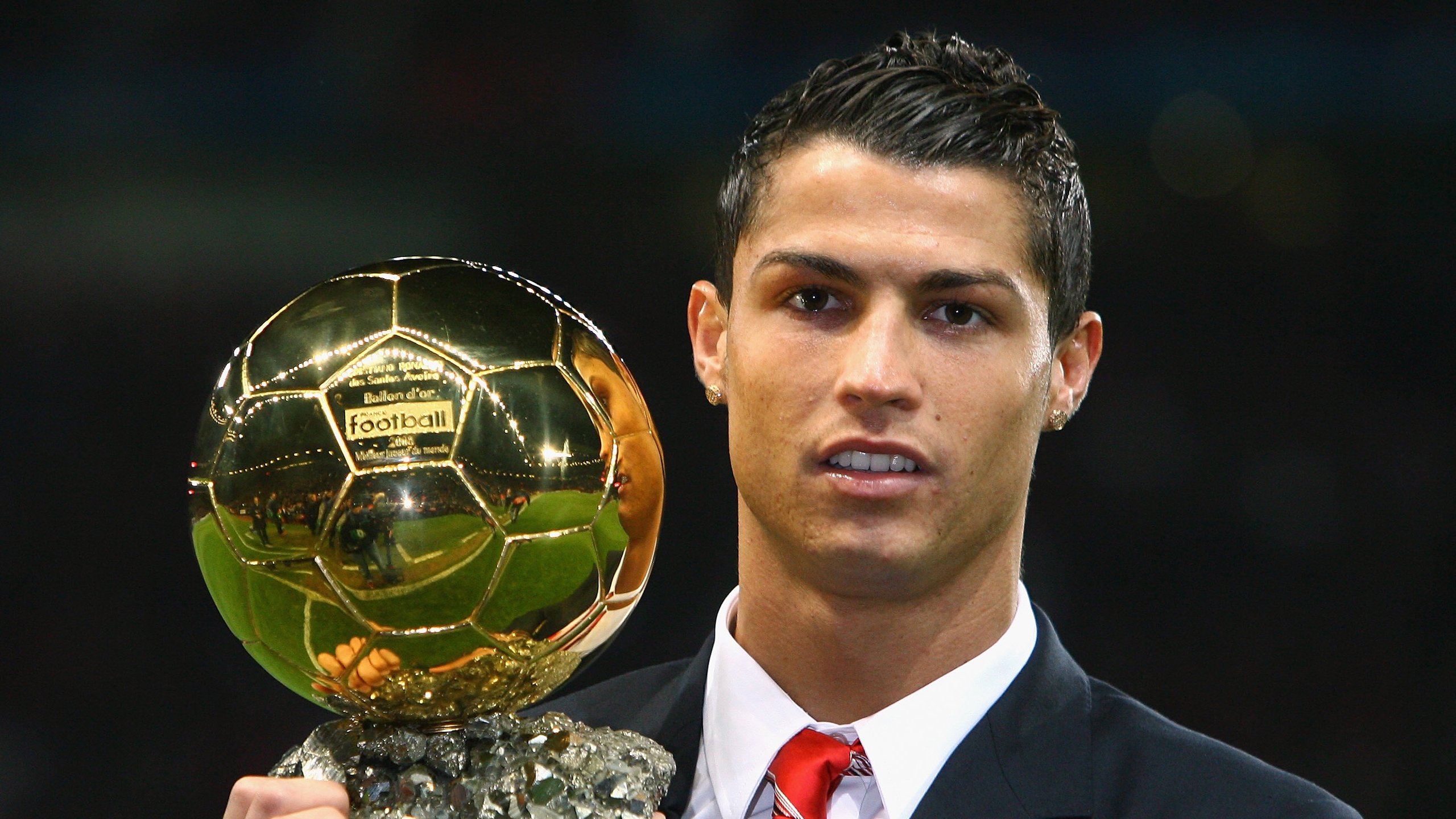 球队战术革新：现代足球的“新套路”