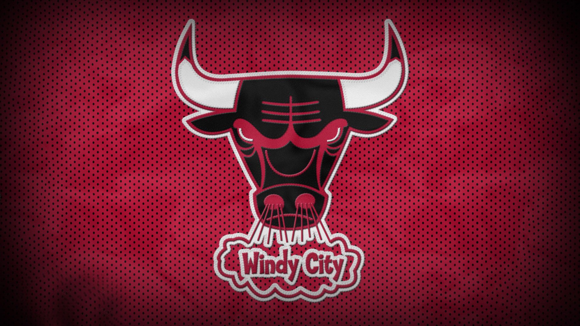 控球中场与创造型前腰形成互补,控球位置